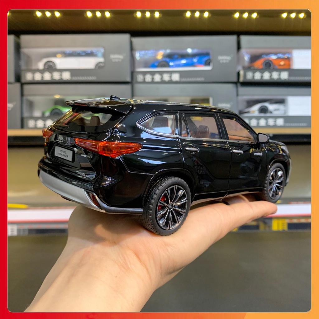 Mô hình xe Toyota Highlander 2023 tỉ lệ 1:24 Jinlifang tặng ô tô