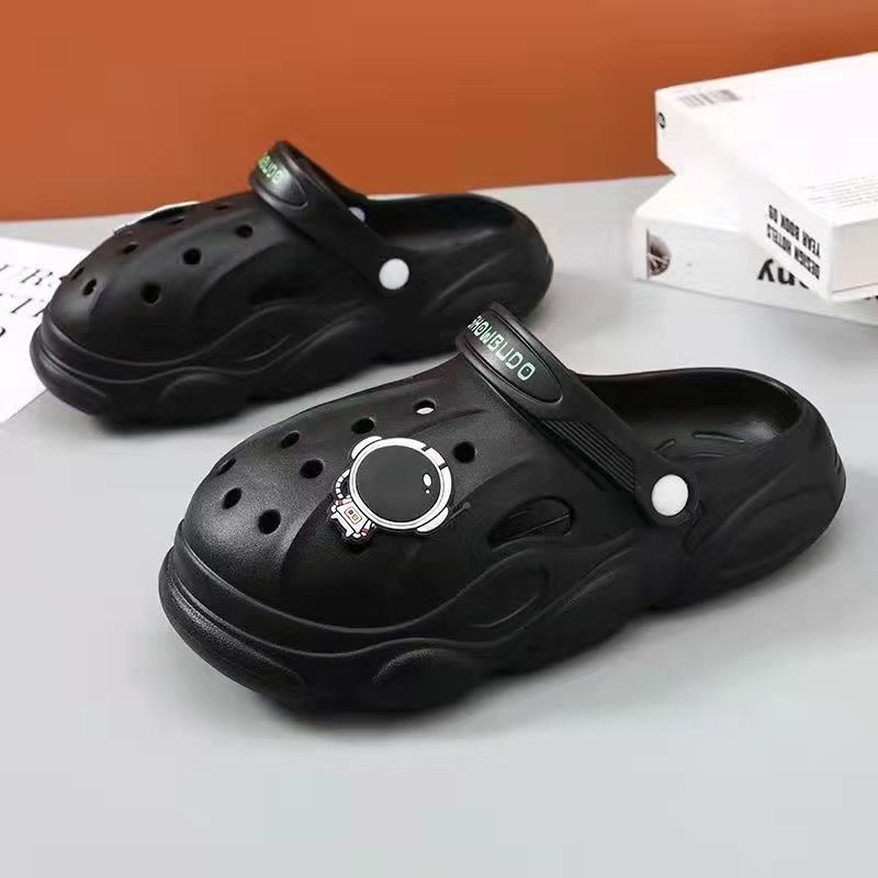 Dép Sandal Đế Dày Chống Trượt Họa Tiết Hoạt Hình Thời Trang Mùa Hè Cho Nam