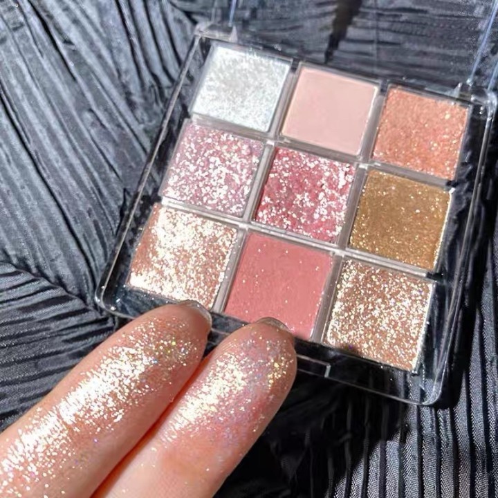 Bảng Phấn Mắt 9 Màu Baby/Bảng phấn mắt tông trà sữa 9 màu trang điểm tự nhiên xinh xắn