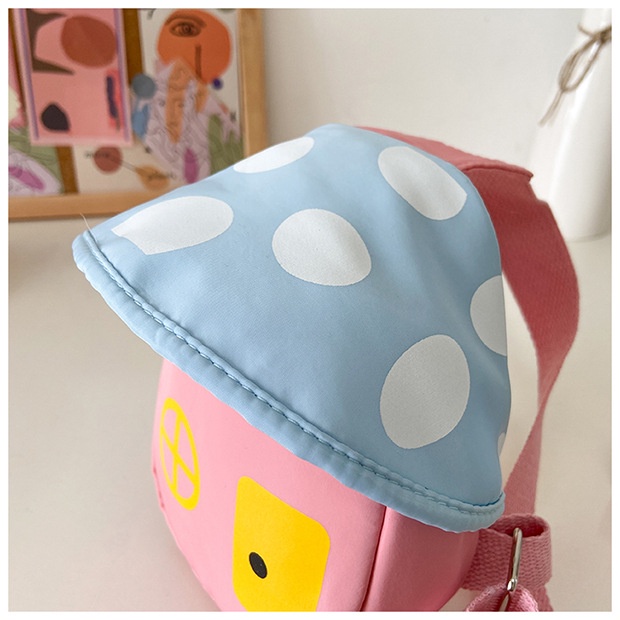 Túi đeo chéo cho bé trai và bé gái thời trang Hàn quốc BEE GEE DCTE59