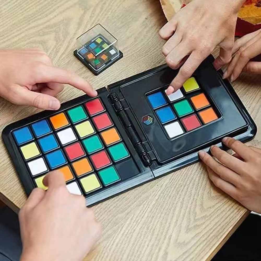 Two person battle mobile puzzle puzzle Rubik's Cube game 2-person challenge family game