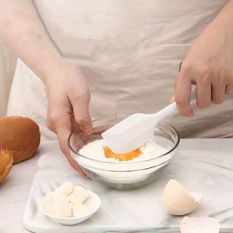 Bộ Dụng Cụ Làm Bánh 4 Món Bằng Silicone Màu Trắng Đa Năng Chống Dính