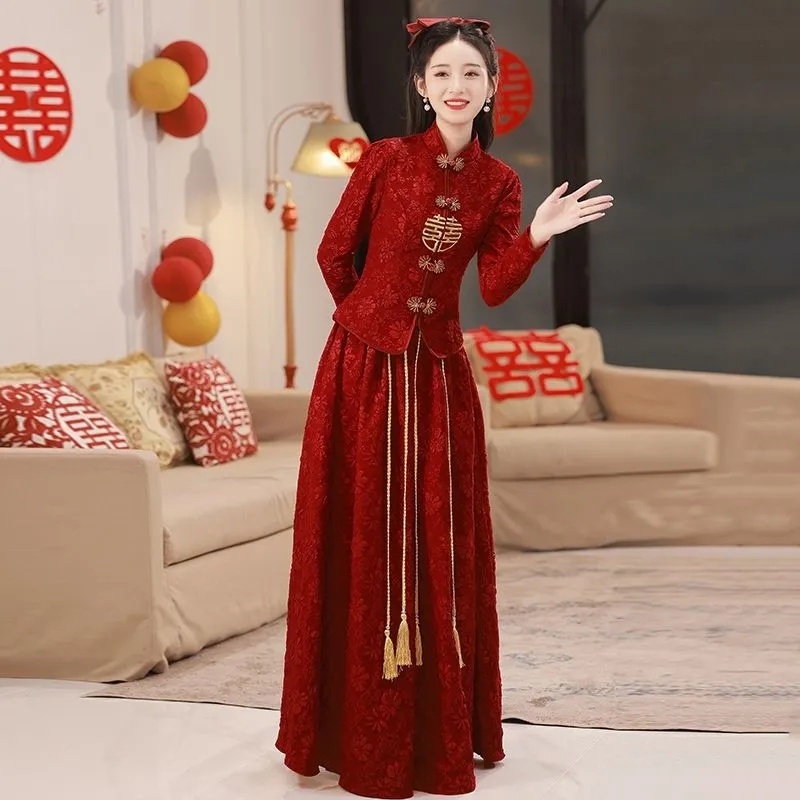 Đầm Sườn Xám Cách Tân Phong Cách Trung Hoa Mới 2024 Cho Cô Dâu
