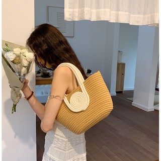 Túi xách đan rơm kiểu dáng đơn giản dễ thương cho nữ