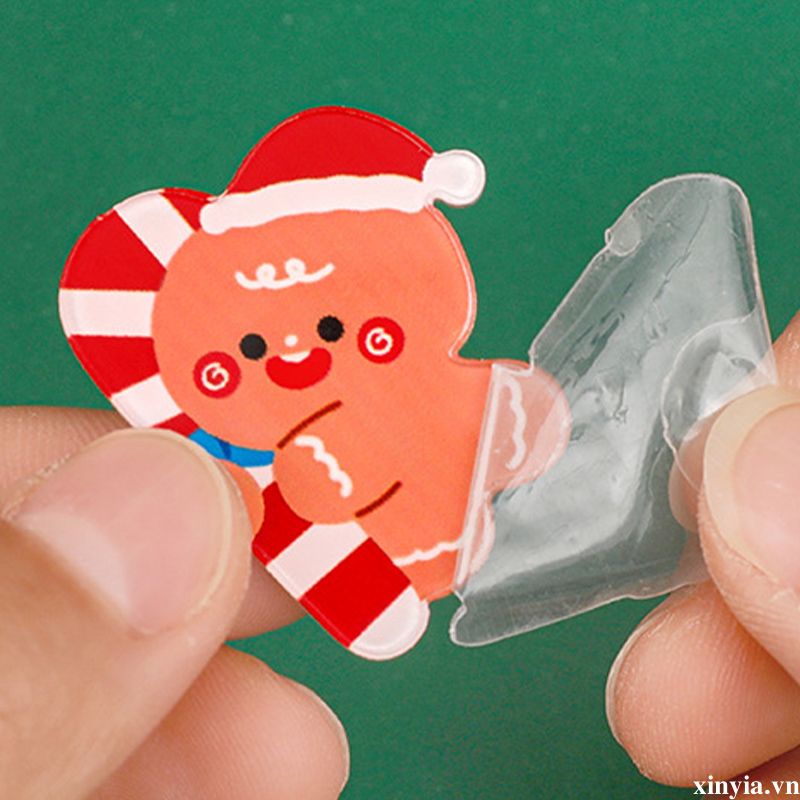 🌺🌺Phụ Kiện Cài Áo Bằng acrylic Hình Ông Già Noel Hoạt Hình Dễ Thương Dùng Làm Quà Tặng Giáng Sinh