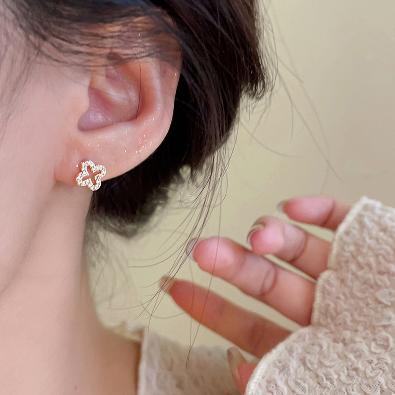 Bông Tai Thời Trang Hình Hoa Bốn Cánh Đính Đá zircon 2023