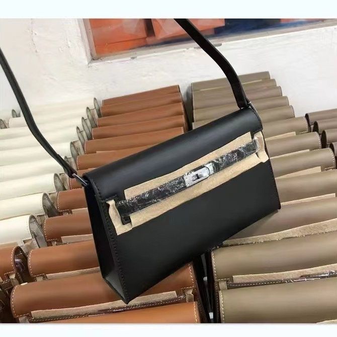 Túi Đeo Chéo Vai Bằng Da Thật Cao Cấp Thời Trang Mới 2023