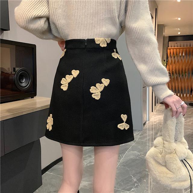Đen Chân Váy Len Chữ a Lưng Cao Thêu Họa Tiết Thời Trang Thu Đông Cho Nữ