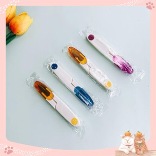 Kéo bấm có nắp
