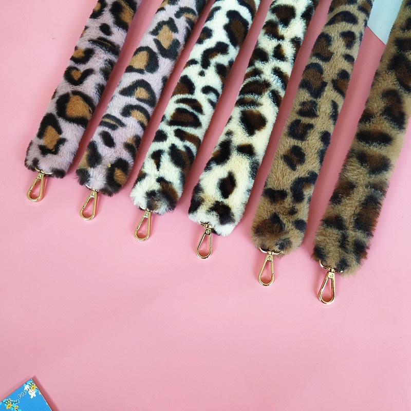 Túi Đeo Chéo Vai Giả Lông Thỏ Thời Trang Dành Cho Nữ