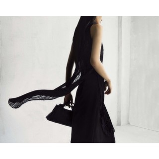 ƯỚM - Áo dài Uốn Lặng