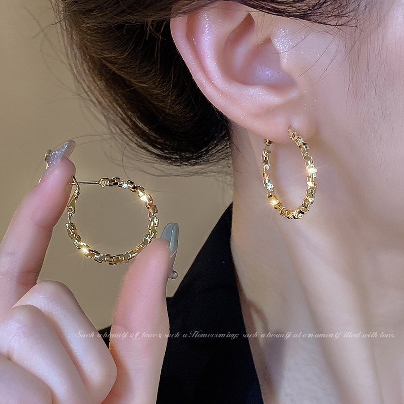 Đôi Bông Tai Khoen Tròn Thời Trang Thanh Lịch Dành Cho Nữ