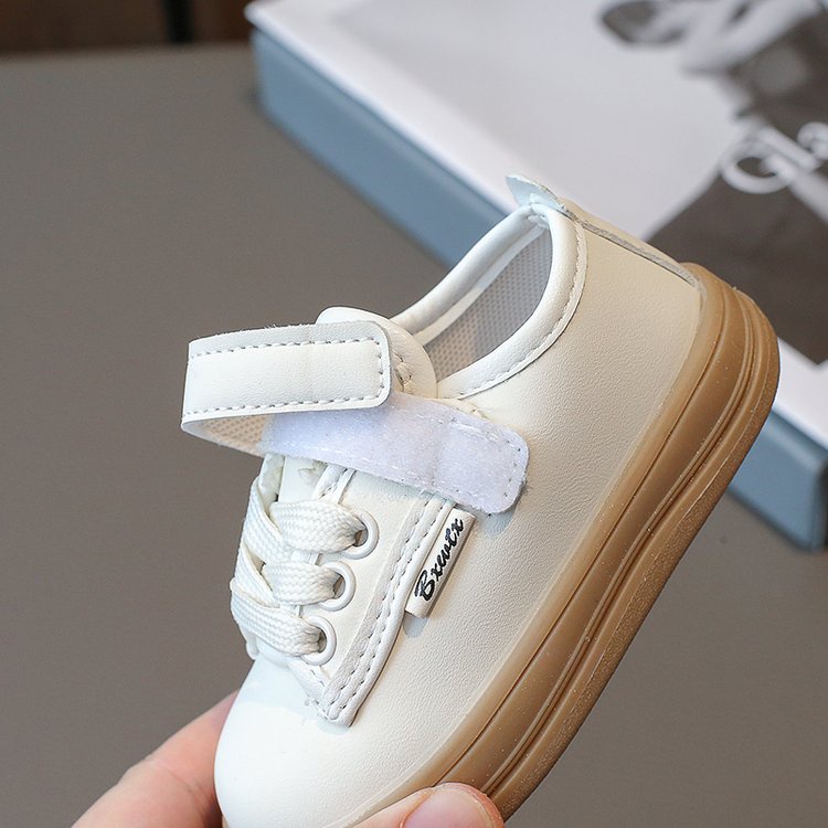 Giày Sneaker Thời Trang Cho Bé