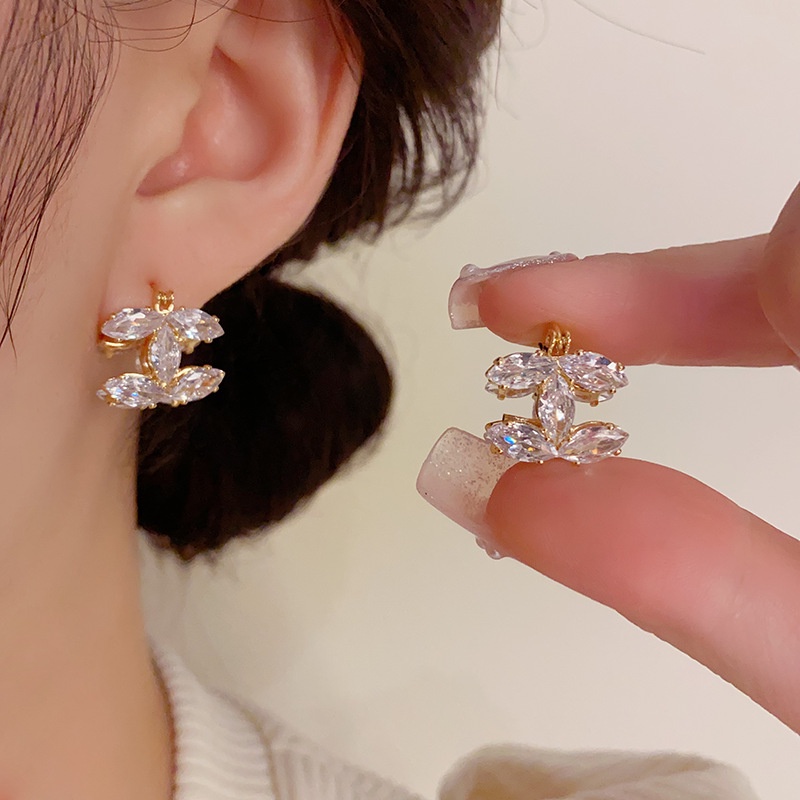 Khuyên Tai Đính Đá zircon Thiết Kế Hình Chữ c Đôi Phong Cách Người Nổi Tiếng Thời Trang