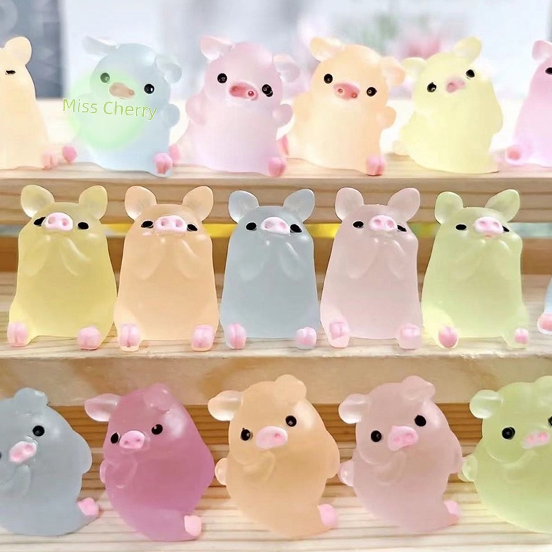 Set 1 / 5 Chú Heo Nhựa Dạ Quang mini Trang Trí Bảng Điều Khiển Xe Hơi diy