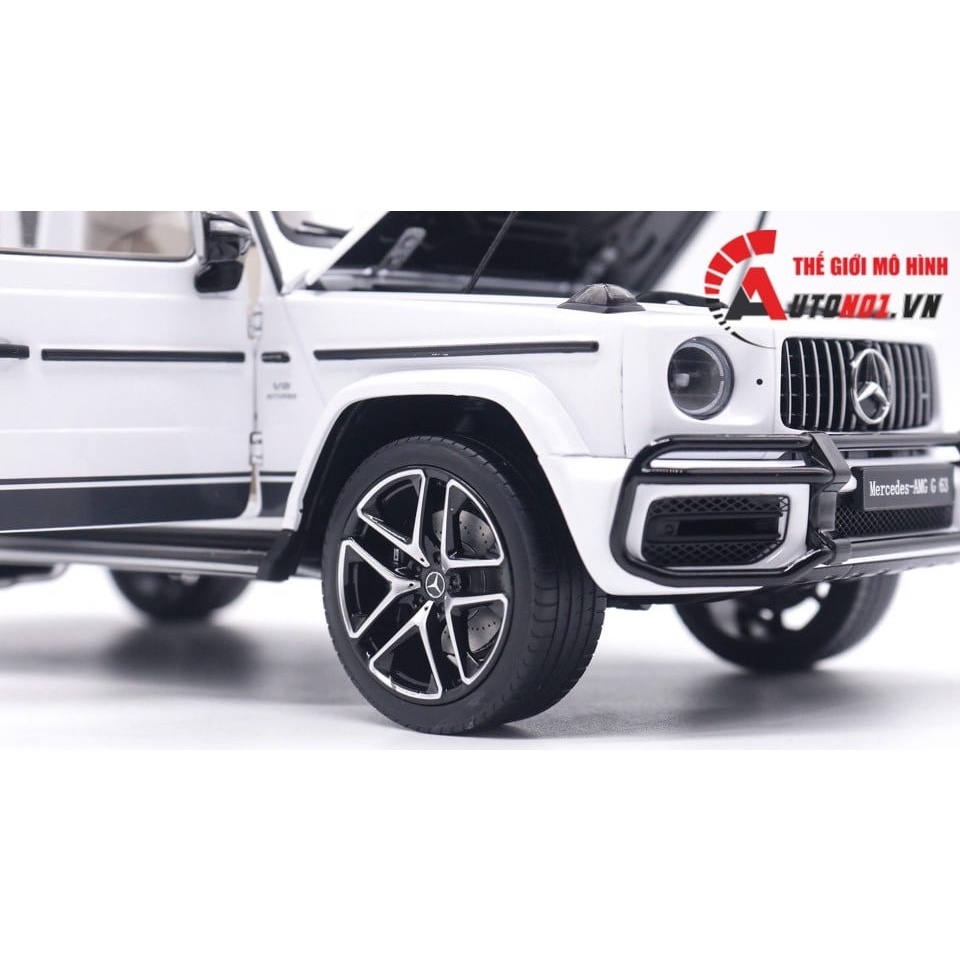 Xe mô hình Mercedes-Benz Amg G63 tỉ lệ 1:18 Almost Real 8100 tặng kèm ô tô tăng ô tô