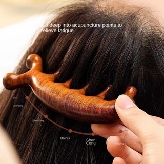Lược nhựa mát xa da đầu tiện dụng
