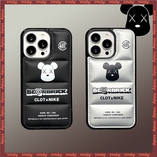 Classics Xu Hướng Thời Trang KAWS Bearbrick NK Graffiti Xuống Áo Khoác Vỏ Điện Thoại Thích Hợp Cho IPhone16 16Pro 16PM 15 15Pro 15PM 14PM 14P 13P 13PM 12P 12PM 11 11P 11PM X XR MAX 7P