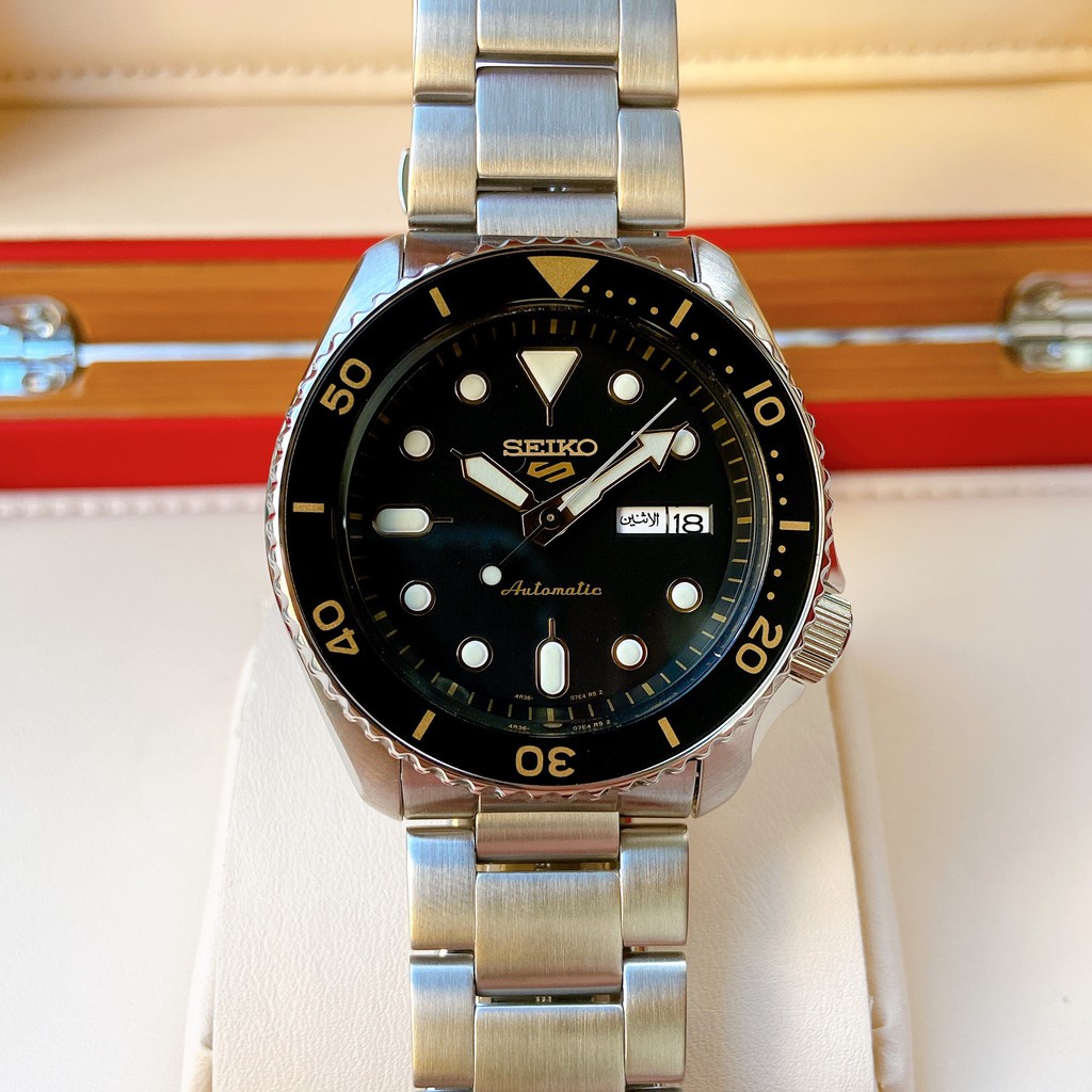 Đồng hồ nam chính hãng Seiko 5 SRPD57K1 Sport - Máy cơ - Kính cứng NEW