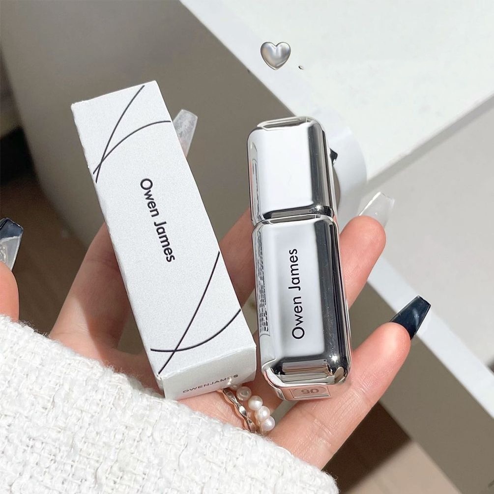 Son Kem Màu Nhung Lì Vỏ Màu Bạc Thương Hiệu owenjames