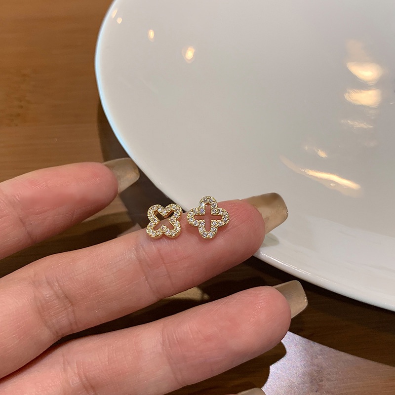 Bông Tai Thời Trang Hình Hoa Bốn Cánh Đính Đá zircon 2023