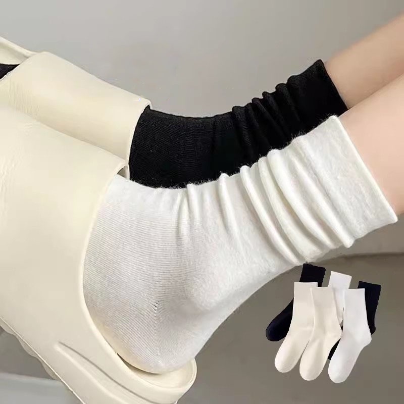 Tất/Vớ Basic Hàn Quốc Trắng Đen Cao Cổ Phong Cách Y2K