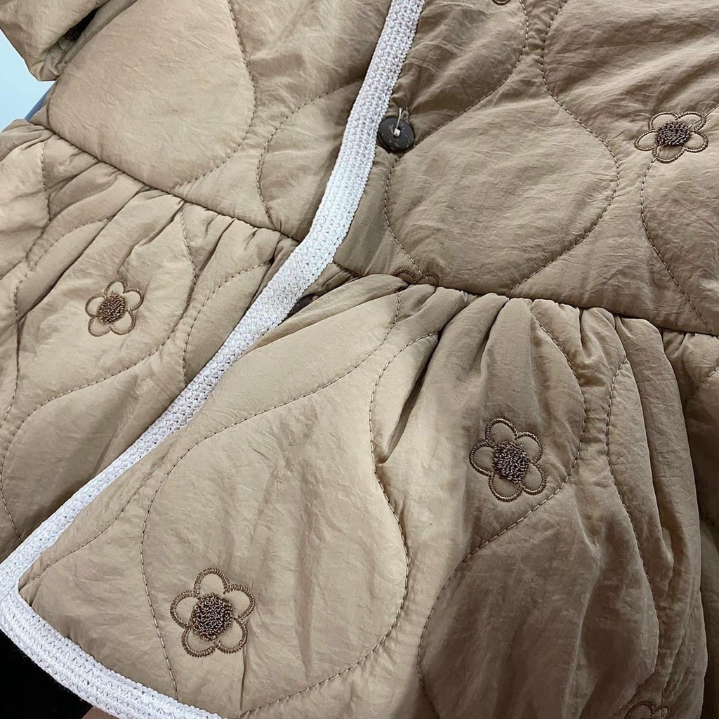 Áo khoác phao nâu hoa thêu nổi