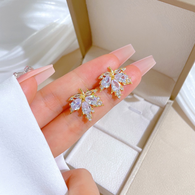 Bộ Dây Chuyền + Bông Tai Bằng Thép Titan Hình Lá Phong Sang Trọng