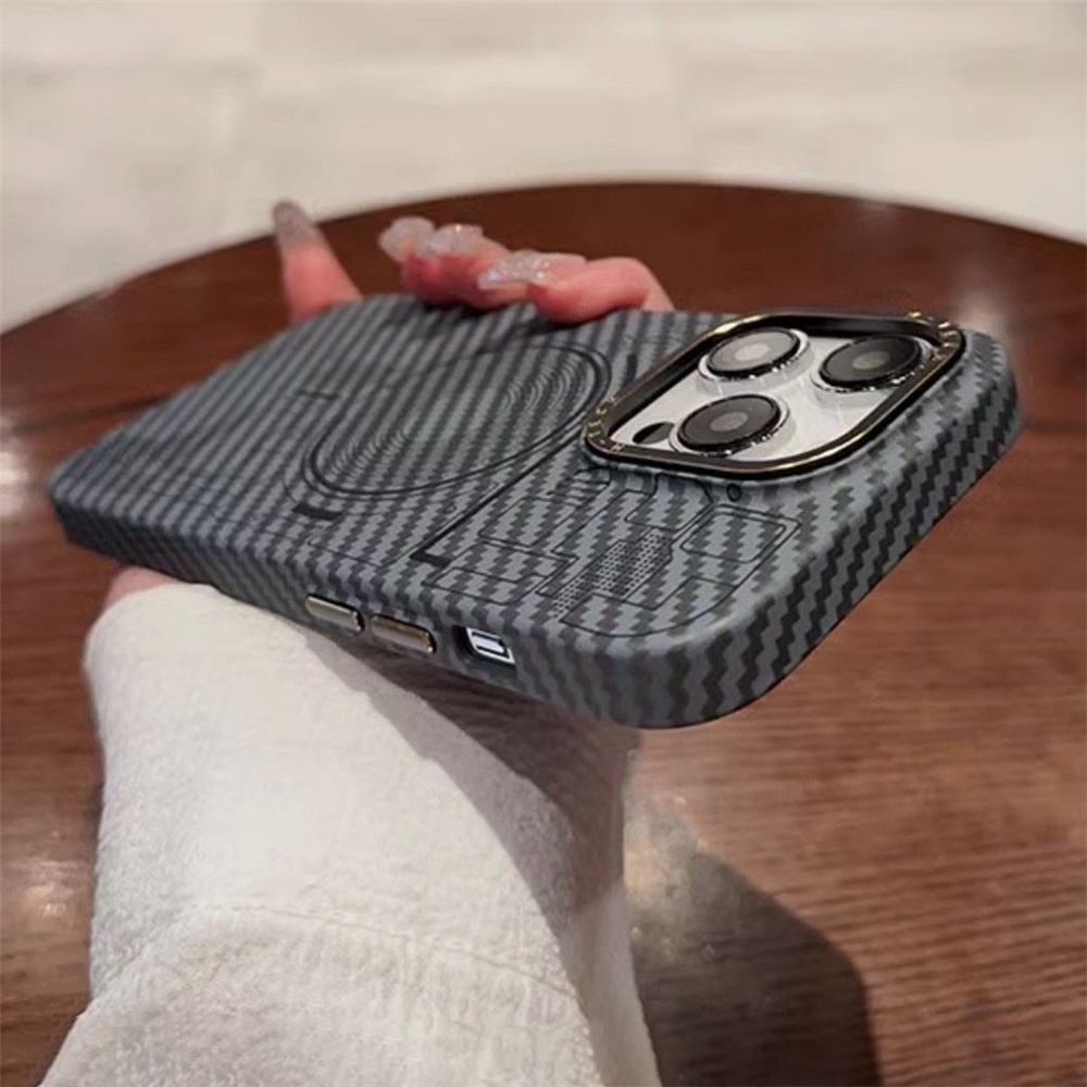 Ốp Điện Thoại Từ Tính In Họa Tiết Sợi carbon Cho iphone 15 13 14 pro max