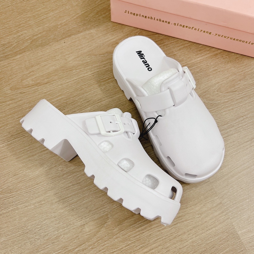 Sục nữ đế cao 5cm , hàng cao su đúc phối khuy cài