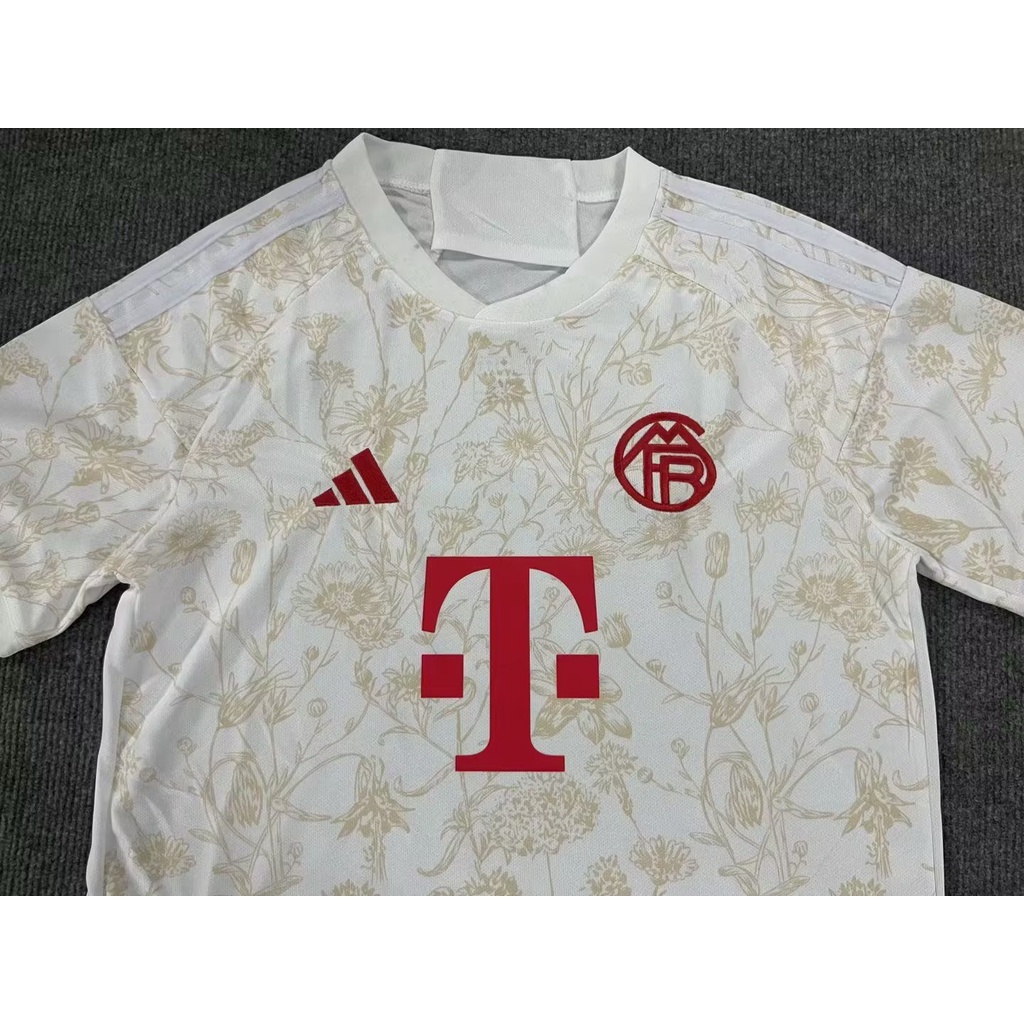 Set Đồ Đá Banh 2324 new bayern 2 Tay Ngắn Chất Lượng Cao