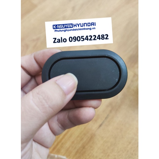 Nút nhấn  thân xe Hyundai, Kia - Mã hàng: 841413R000