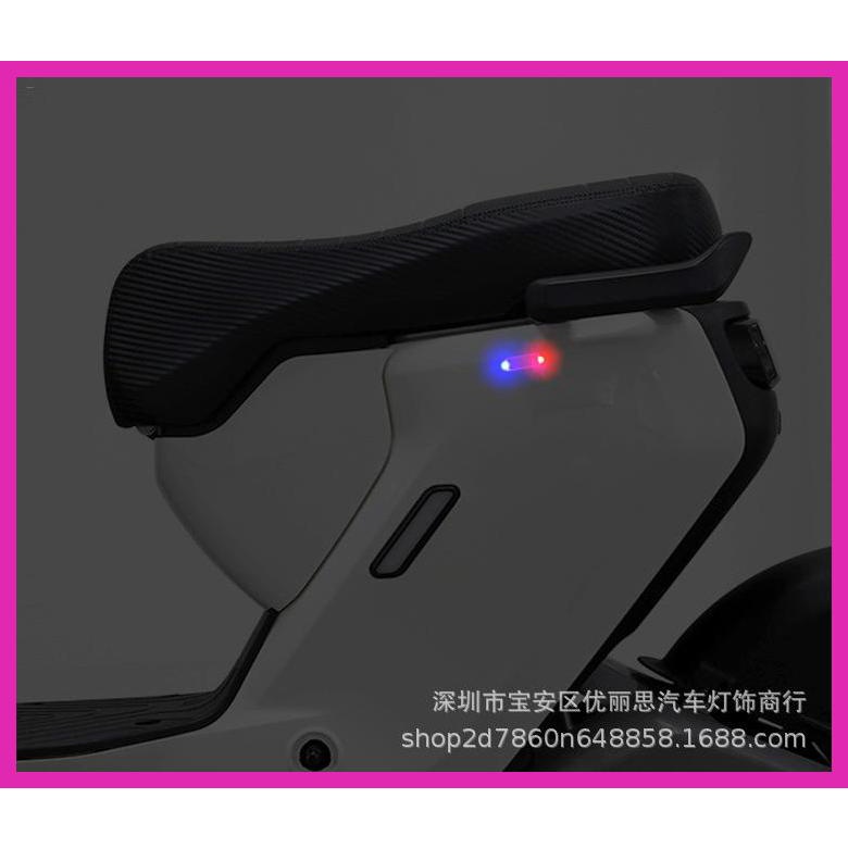 Nhấp Nháy Đèn led Cảnh Báo Sử Dụng Năng Lượng Mặt Trời Chống Thấm Nước Đa Năng Trang Trí Xe Tải