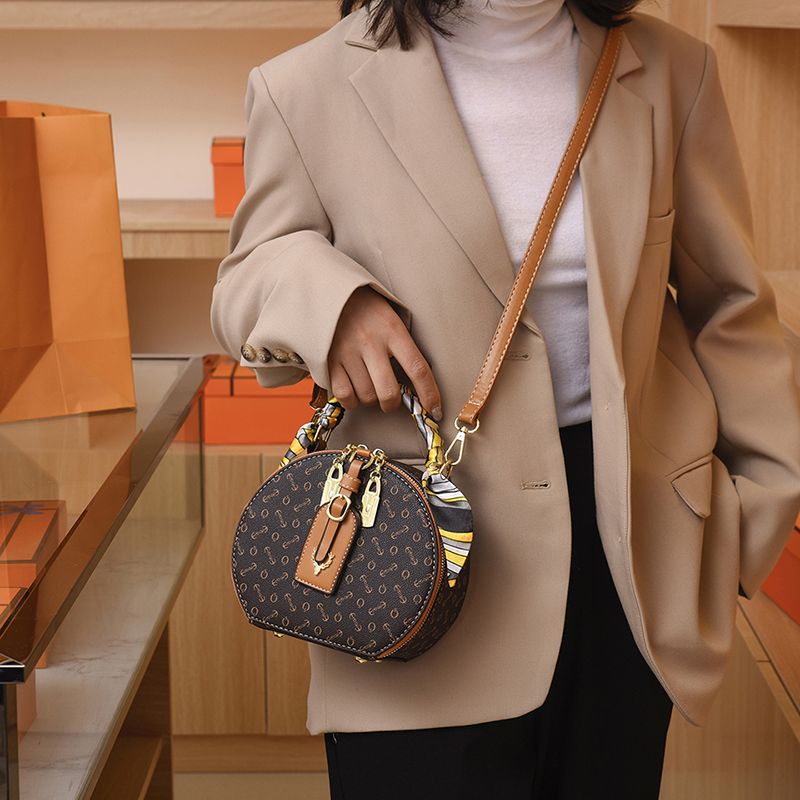 Túi xách nữ, túi đeo chéo thiết kế thích hợp in chữ thời trang