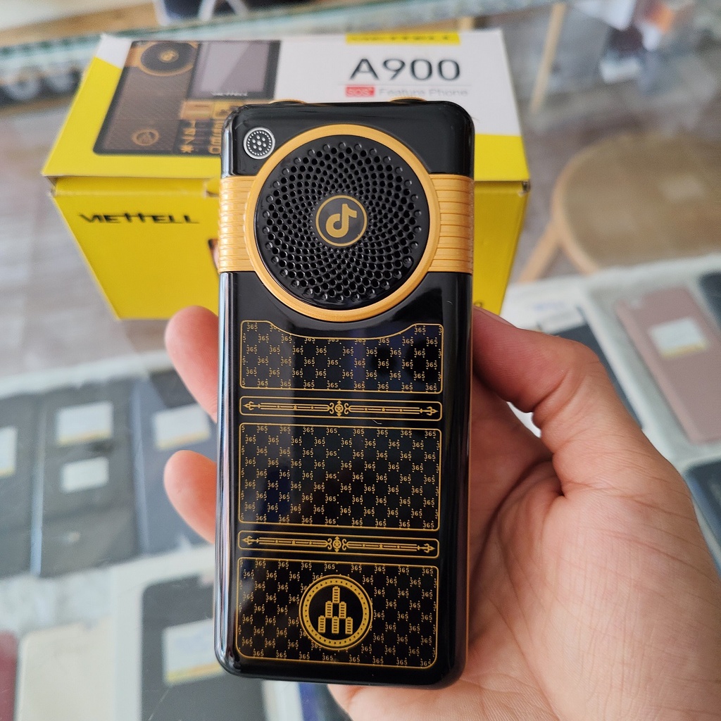 Điện thoại Bàn phím người già Viet tel A900 pin 6800mah