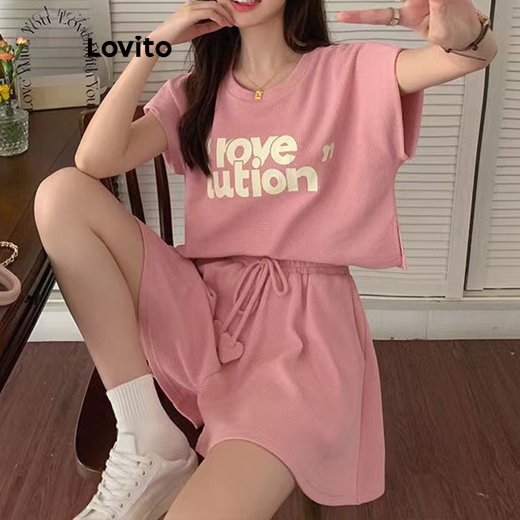 Lovito Bộ quần short ren họa tiết chữ thường dành cho nữ LNA24106 (Hồng)