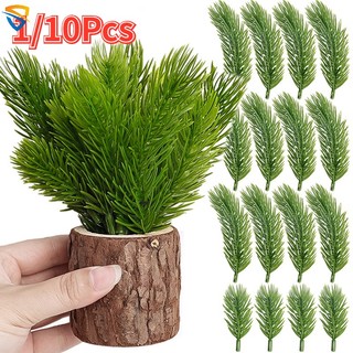 Set 1 / 10 lá thông giả trang trí giáng sinh