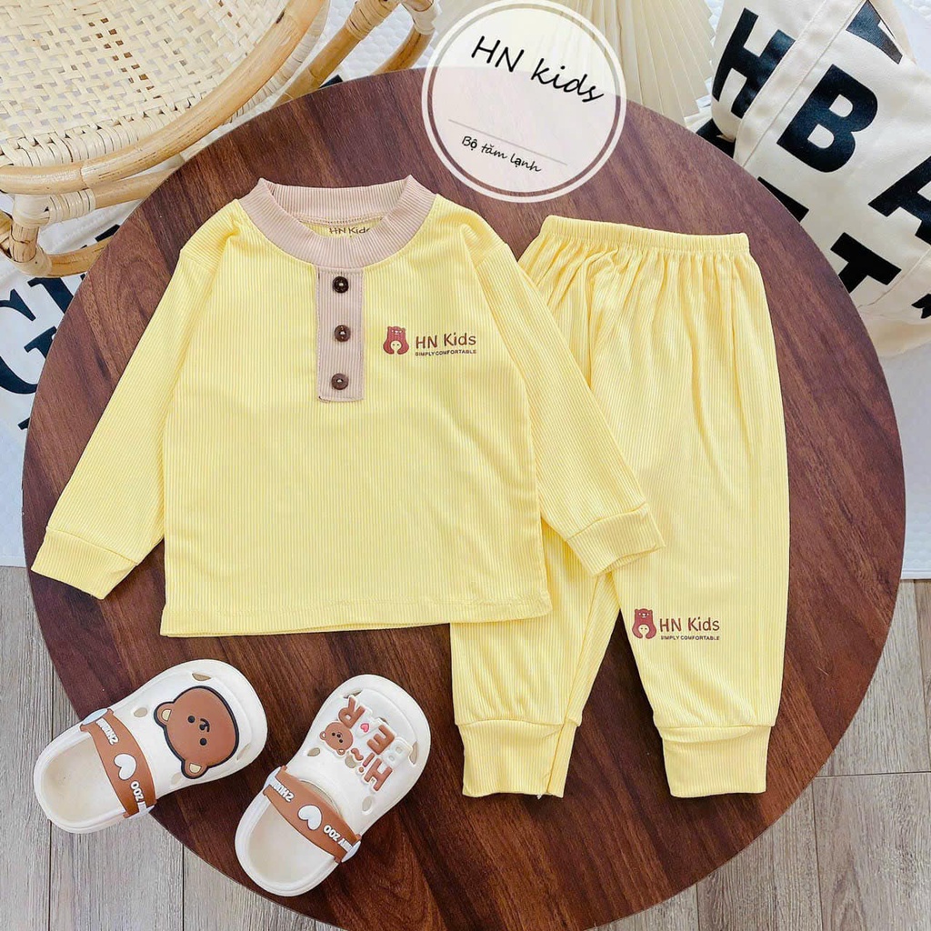 Bộ dài hnkids cổ trụ vải tăm tre cho bé trai, bé gái