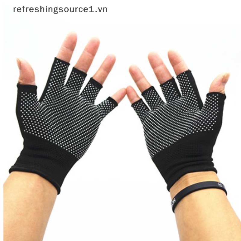 Găng Tay Nửa Ngón Thoáng Khí Chống Trượt 1.vn}