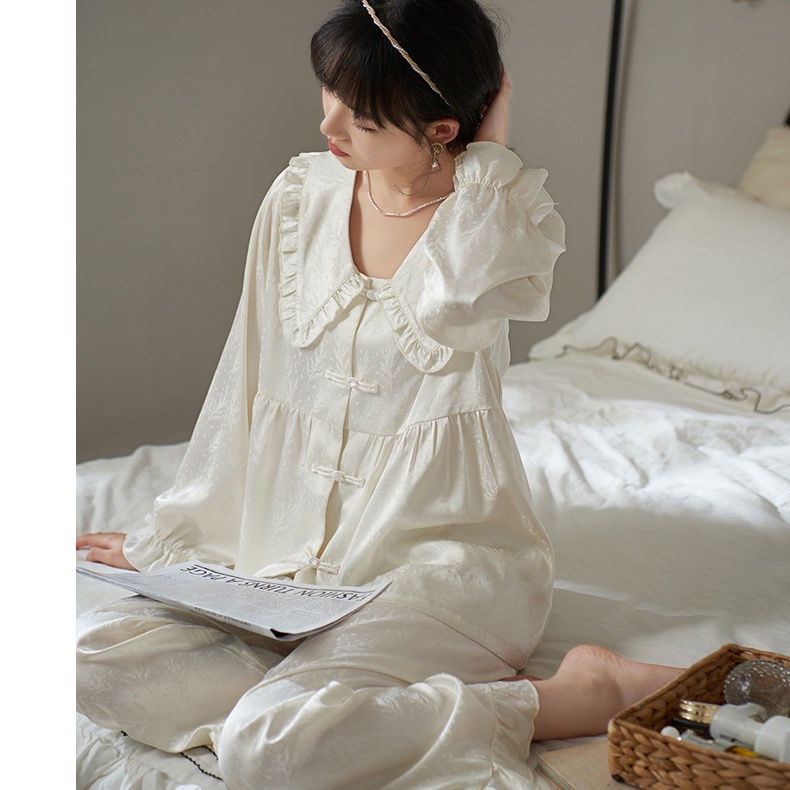 Bộ Đồ Ngủ Bằng Lụa Mỏng Dáng Rộng Thời Trang Dành Cho Nữ