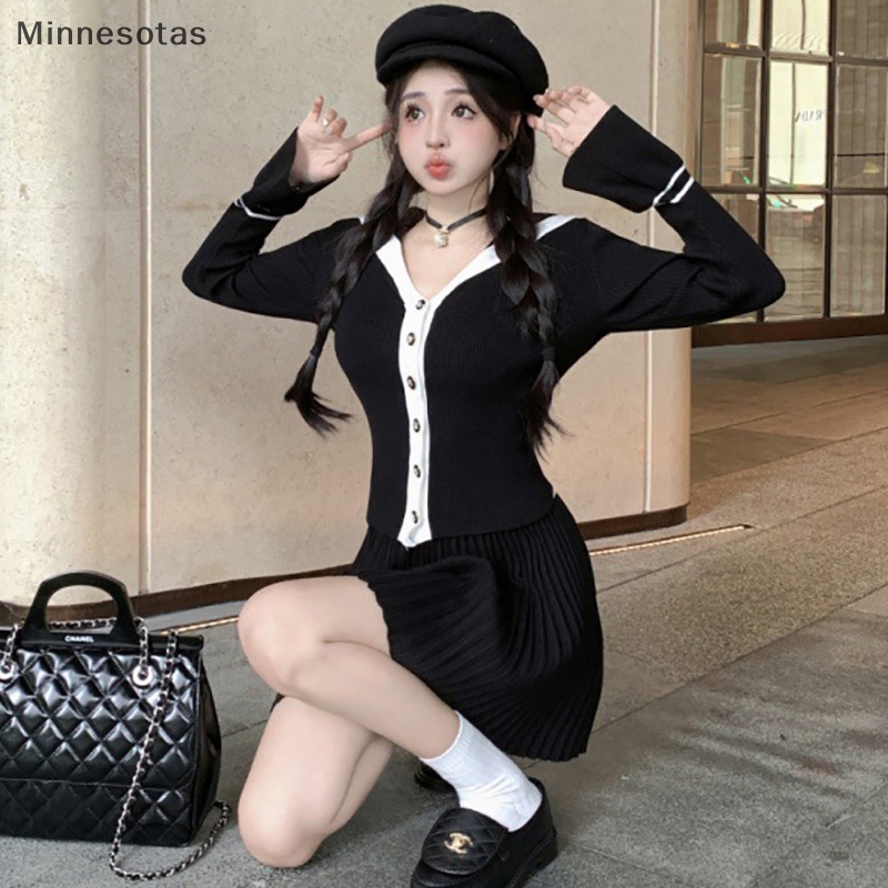 Set Áo sweater Dệt Kim Phối Nút + Chân Váy mini Thời Trang Công Sở Mùa Thu