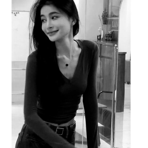 Áo Thun Nữ Tay Dài Cổ Chữ v Thời Trang Phong Cách