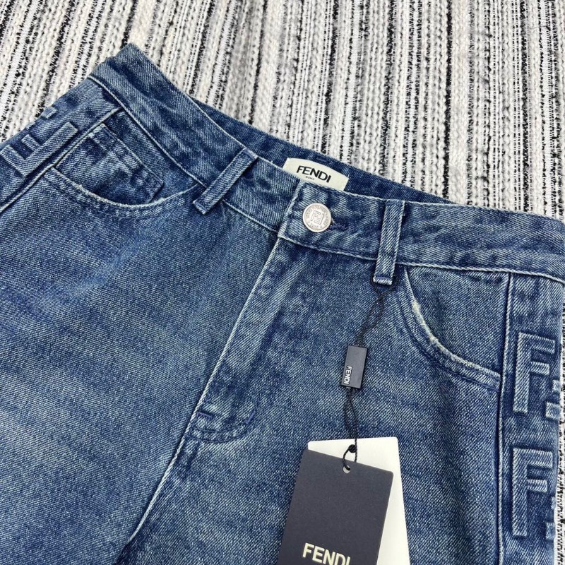 QuầN denim denim In Chữ Cá TíNh