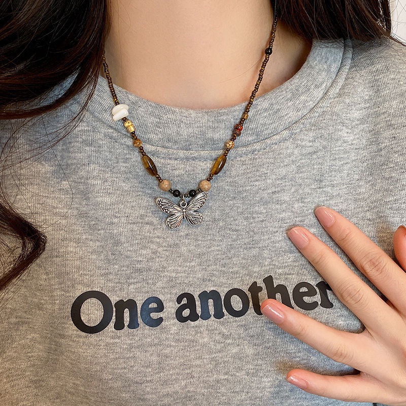 Vòng cổ Chuỗi Hạt Gỗ Mặt Hình Bướm Phong Cách vintage Thanh Lịch Thời Trang Cho Nữ