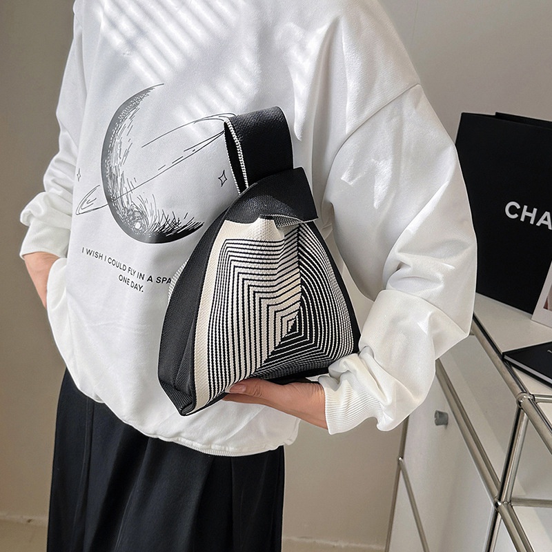 Túi Xách Thời Trang Thanh Lịch Đơn Giản Cho Nữ