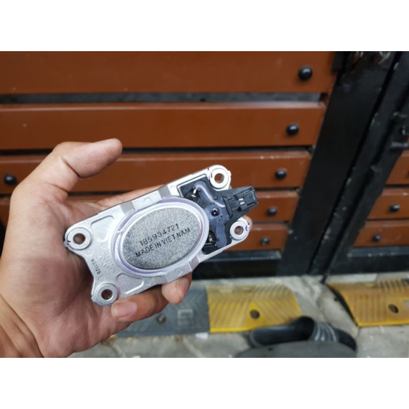 Loa tranh , Loa ko màng sườn kim loại cực hay