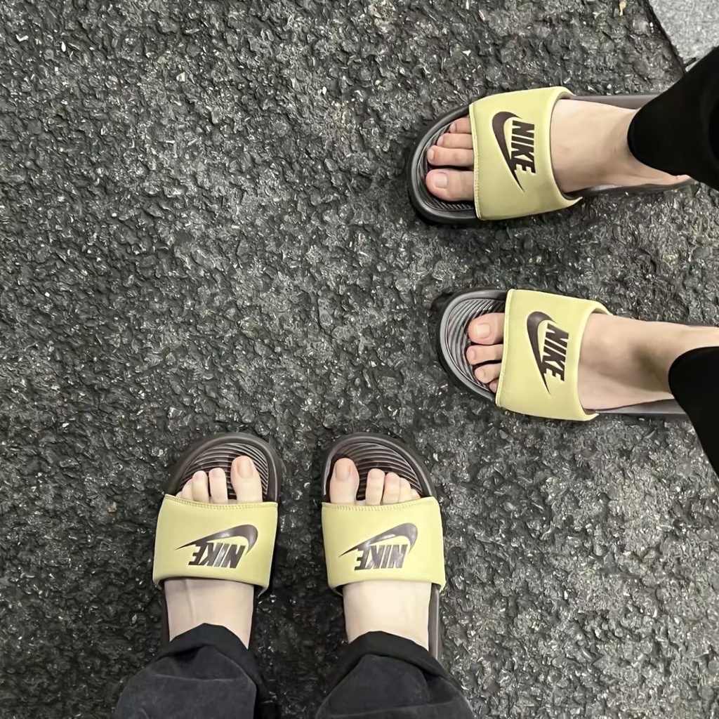 Nk Dép Đi Biển Chống Trượt Phong Cách baroque brown Victoria one Cho Cặp Đôi