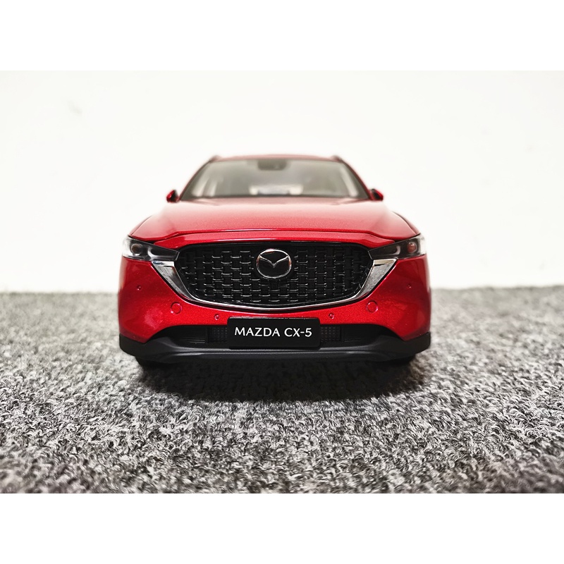 MÔ HÌNH SUV MAZDA CX5  TỈ LỆ 1:18 MÀU ĐỎ có ô tô tặng kèm