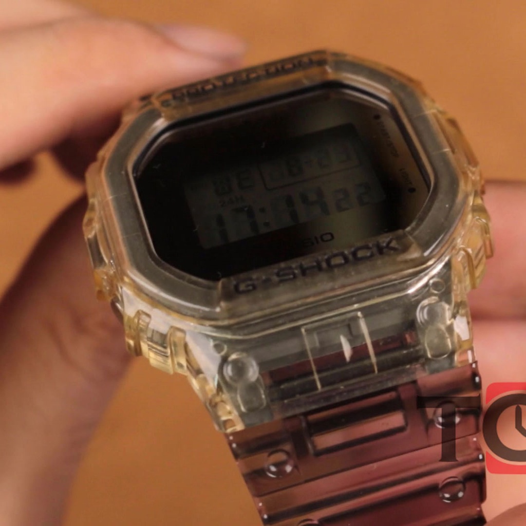 Đồng hồ casio G-shock DW-5600SK-1 đã qua sử dụng