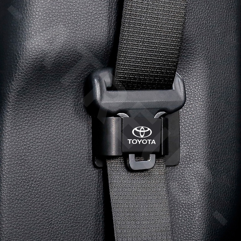 Chốt Khóa Dây Đai An Toàn Bằng Sợi carbon Cho Xe Hơi toyota agya raize calya Avanzaveloz rush kijang innova yaris corolla cross